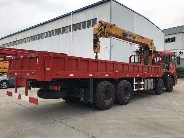 東風(fēng)特商8.5隨車吊 東風(fēng)特商8.5隨車吊