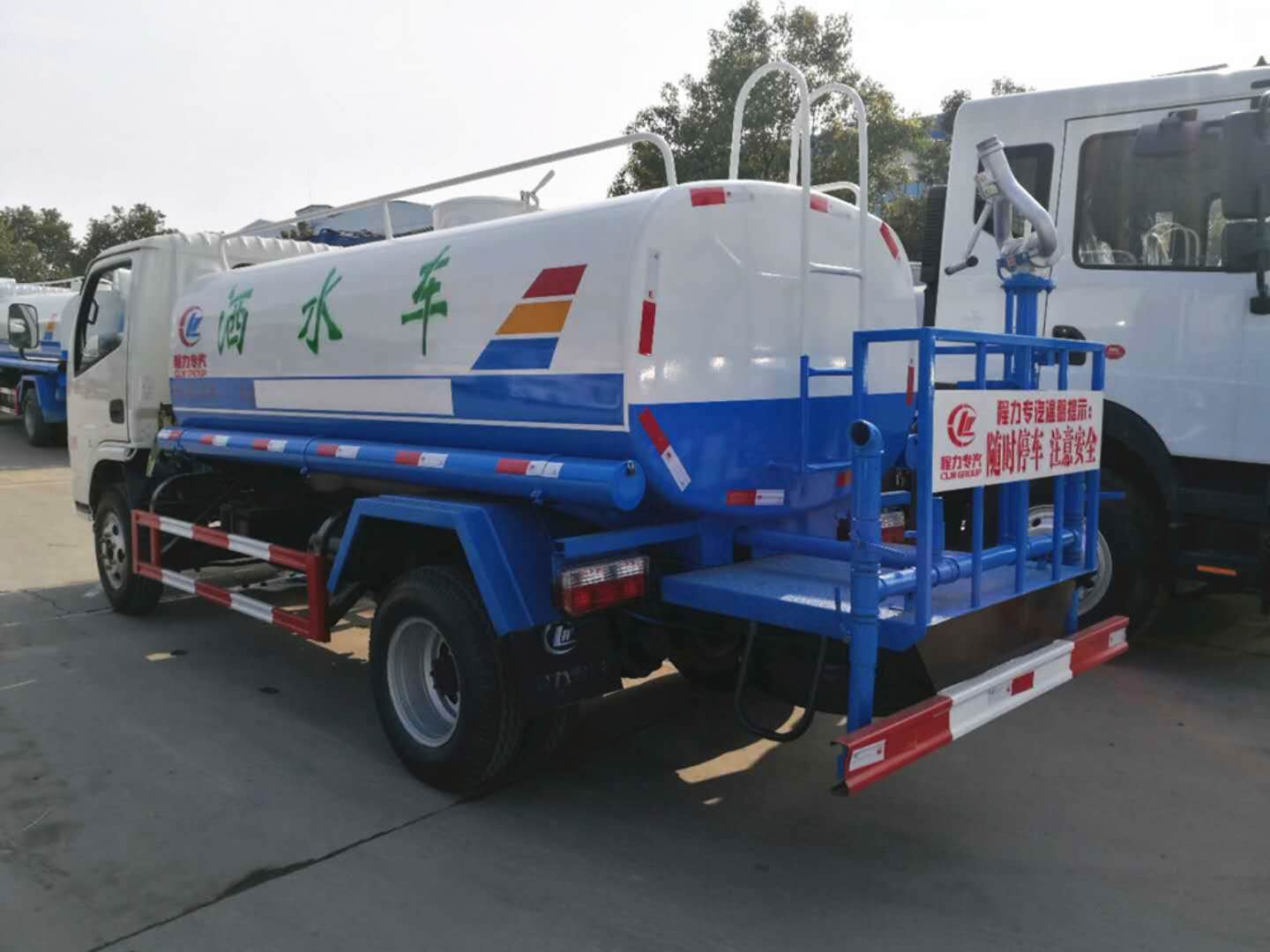 東風(fēng)福瑞卡灑水車