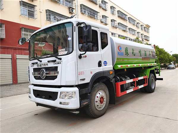 灑水車霧炮車