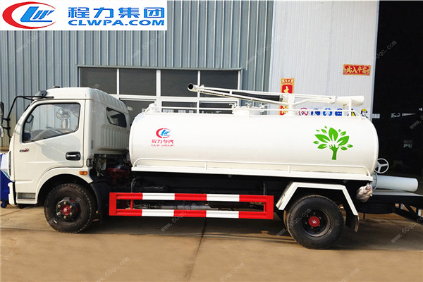 東風多利卡D7吸糞車