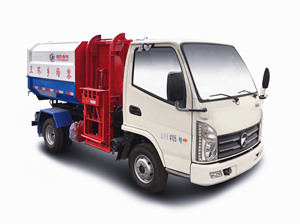 國(guó)五凱馬5方自裝卸式垃圾車