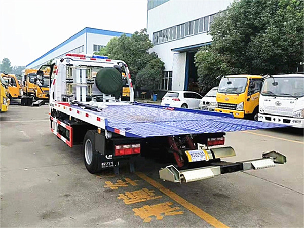 解放虎V藍牌一拖二清障車