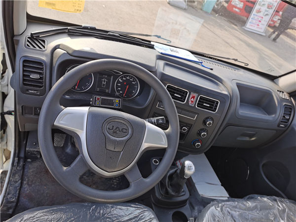 江淮康玲X5國六藍(lán)牌冷藏車