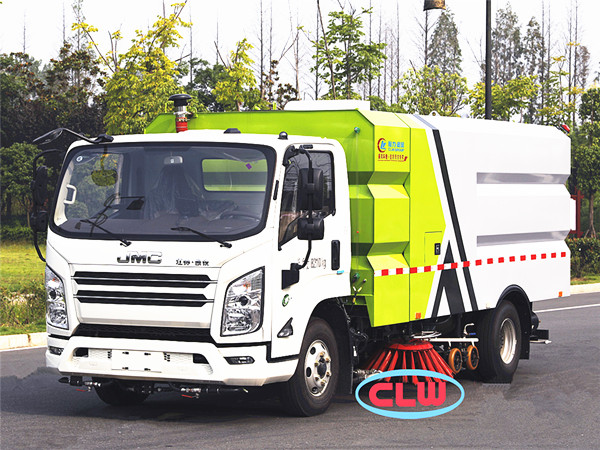 江鈴凱銳8方洗掃車