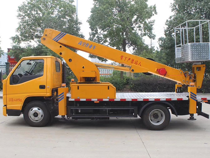 江鈴21米藍牌高空作業(yè)車